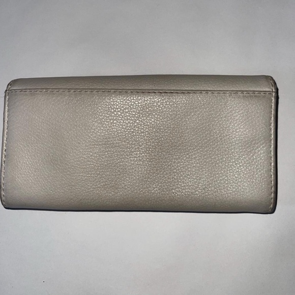 Michael Kors Women's White and Gold Wallet-purses - Picture 2 of 4